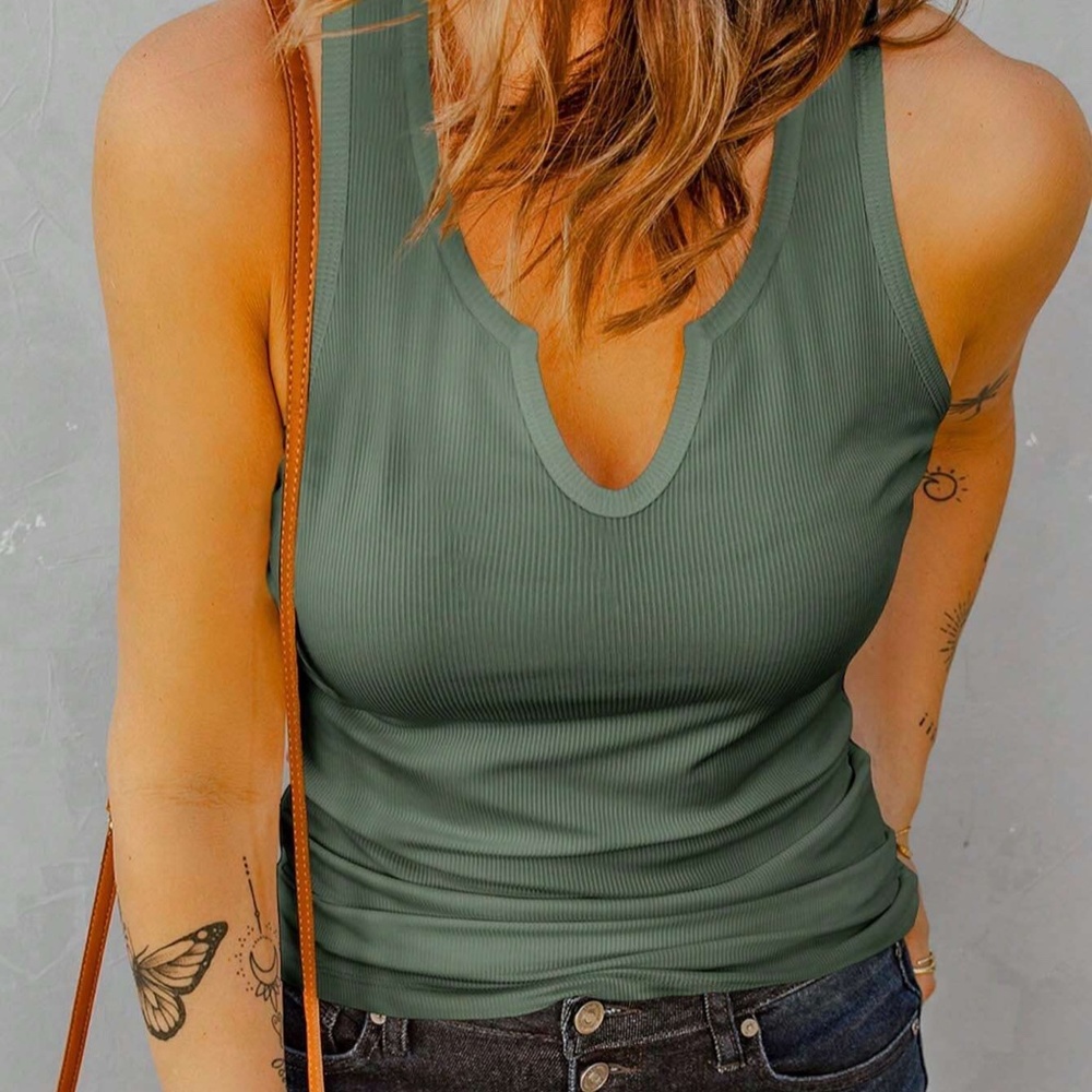 011 Solid Ribbed Fitted Tank Top - Picture 2 of 5